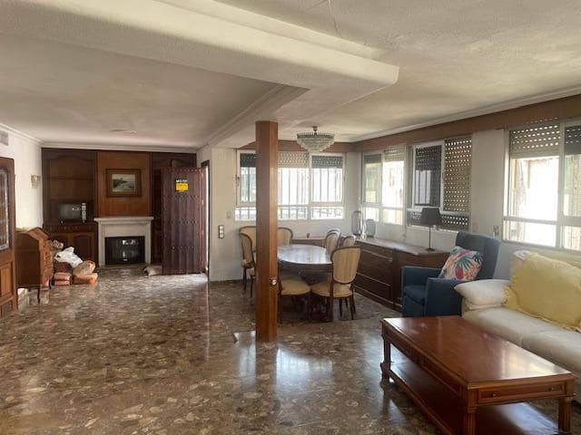 4 makuuhuone Asunto myytävänä paikassa Murcia kaupunki - 399 000 € (Ref: 9185589)