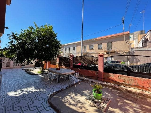 Chalet de 4 habitaciones en Cartagena en venta - 550.000 € (Ref: 9355985)