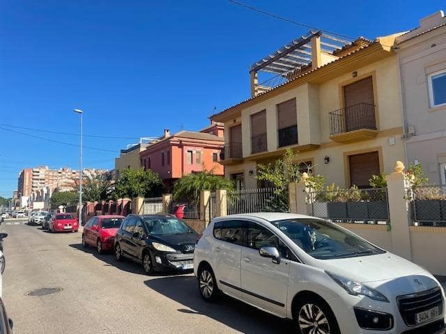 4 bedroom Villa for sale in Cartagena - € 550,000 (Ref: 9355985)