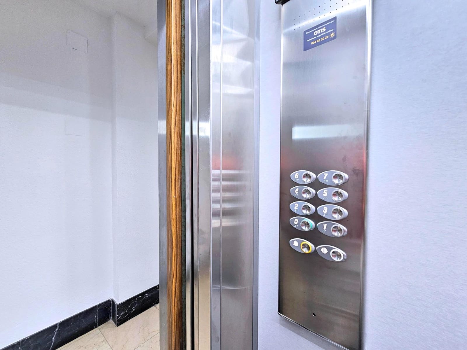 4 bedroom Flat for sale in Cartagena - € 575,000 (Ref: 9403517)