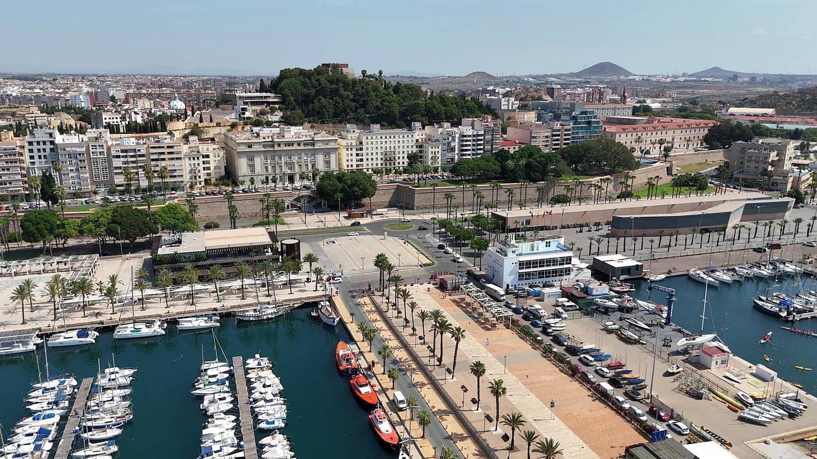 4 bedroom Flat for sale in Cartagena - € 575,000 (Ref: 9403517)