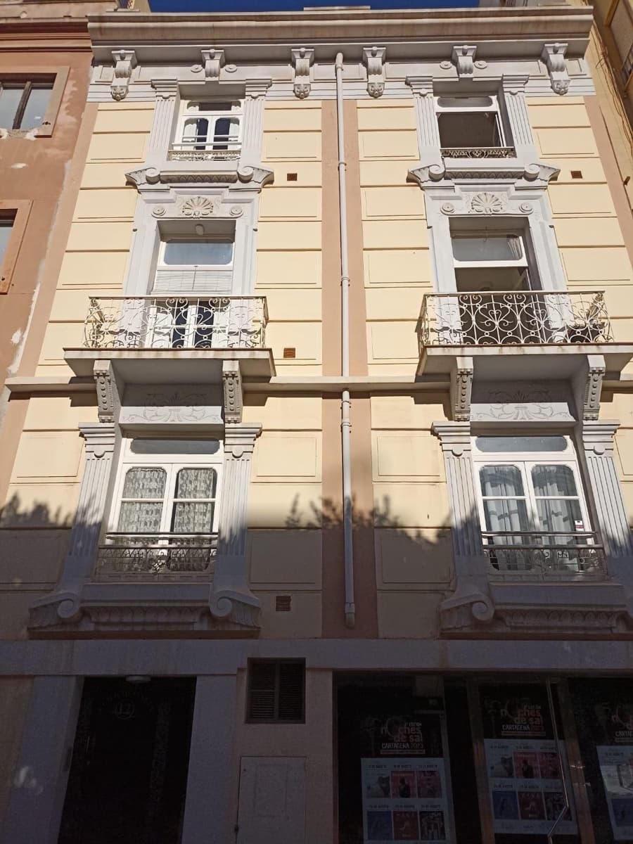 Piso de 2 habitaciones en Cartagena en venta - 199.000 € (Ref: 9423937)