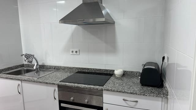 2 soveværelse Lejlighed til leje i Cartagena - € 700 (Ref: 9450340)