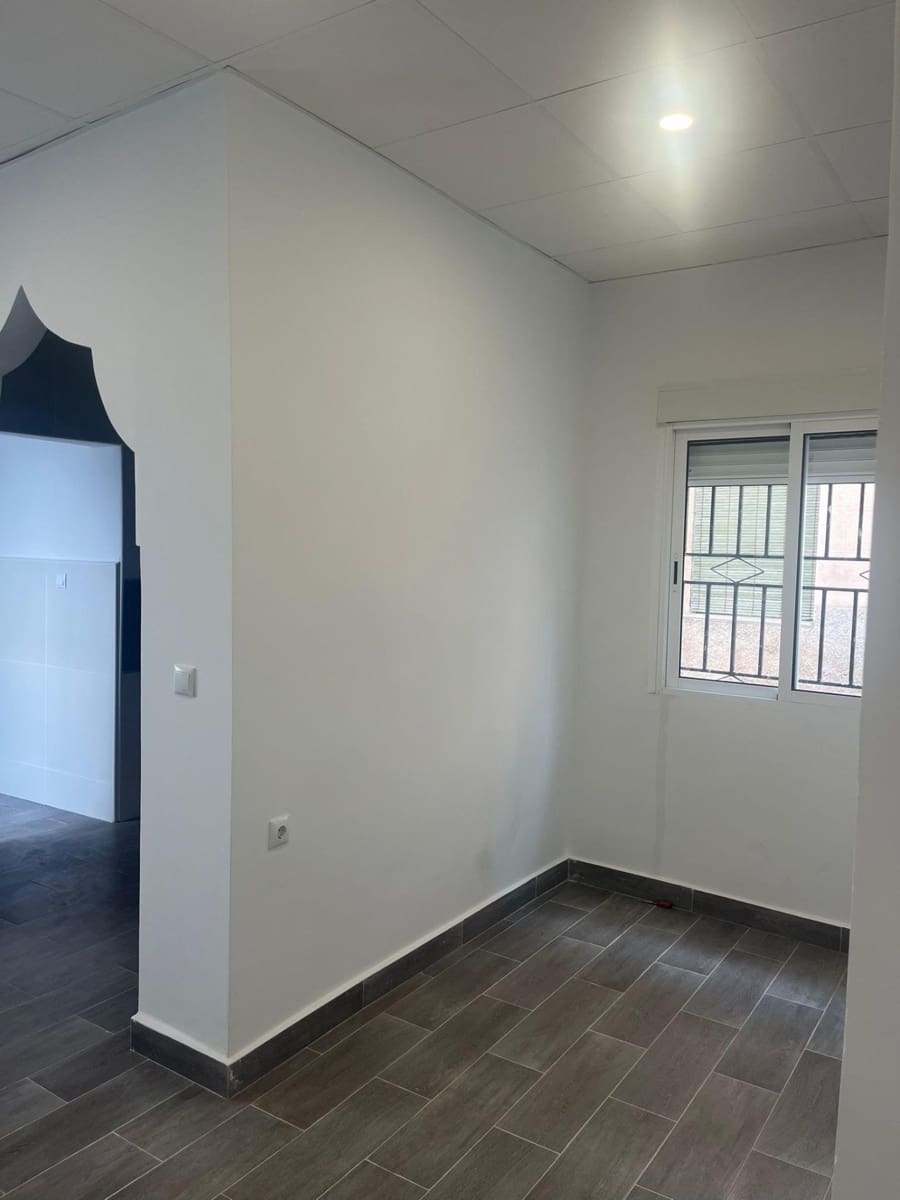 2 slaapkamer Flat te koop in Cartagena - € 95.000 (Ref: 9527997)