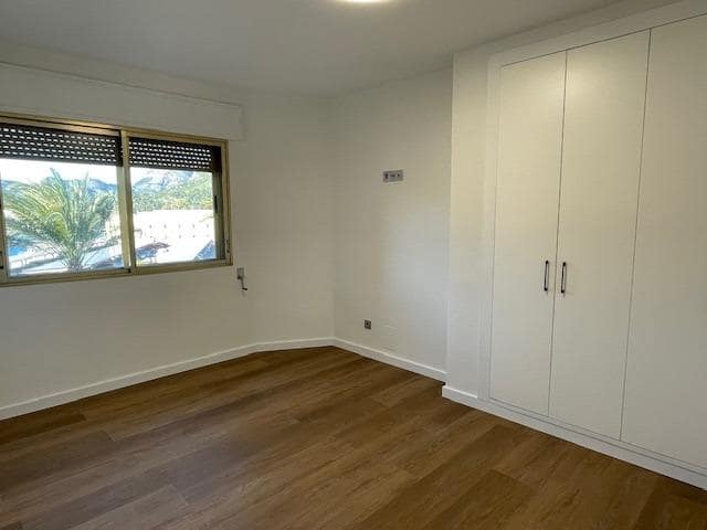 4 camera da letto Appartamento da affittare in Cartagena - 1.500 € (Rif: 9533877)