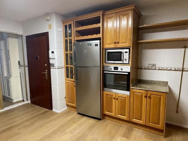 4 camera da letto Appartamento da affittare in Cartagena - 1.500 € (Rif: 9533877)