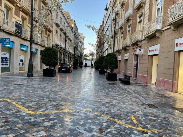 4 bedroom Flat for rent in Cartagena with garage - € 1,350 (Ref: 9533877)