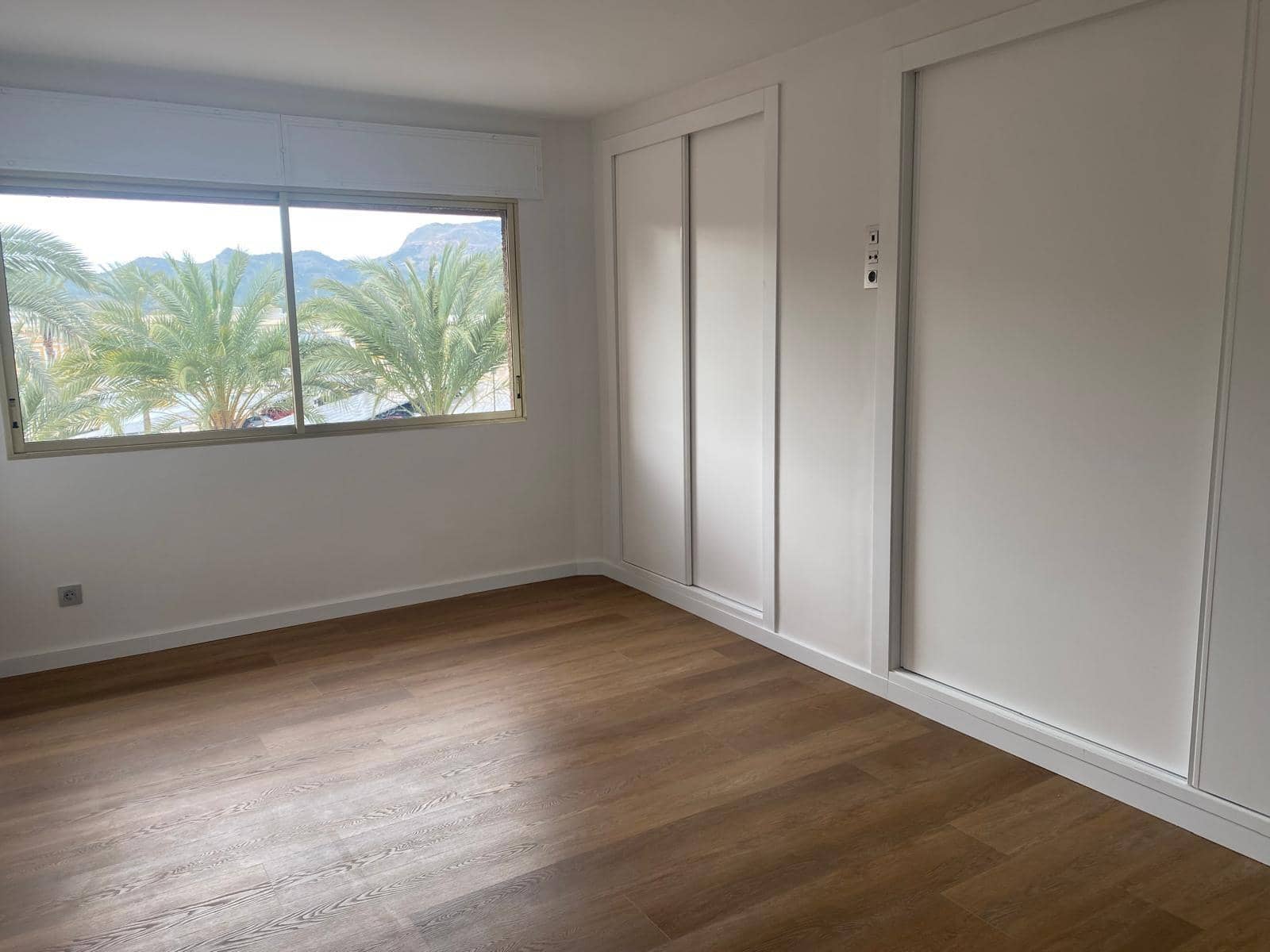 4 bedroom Flat for rent in Cartagena with garage - € 1,350 (Ref: 9533877)