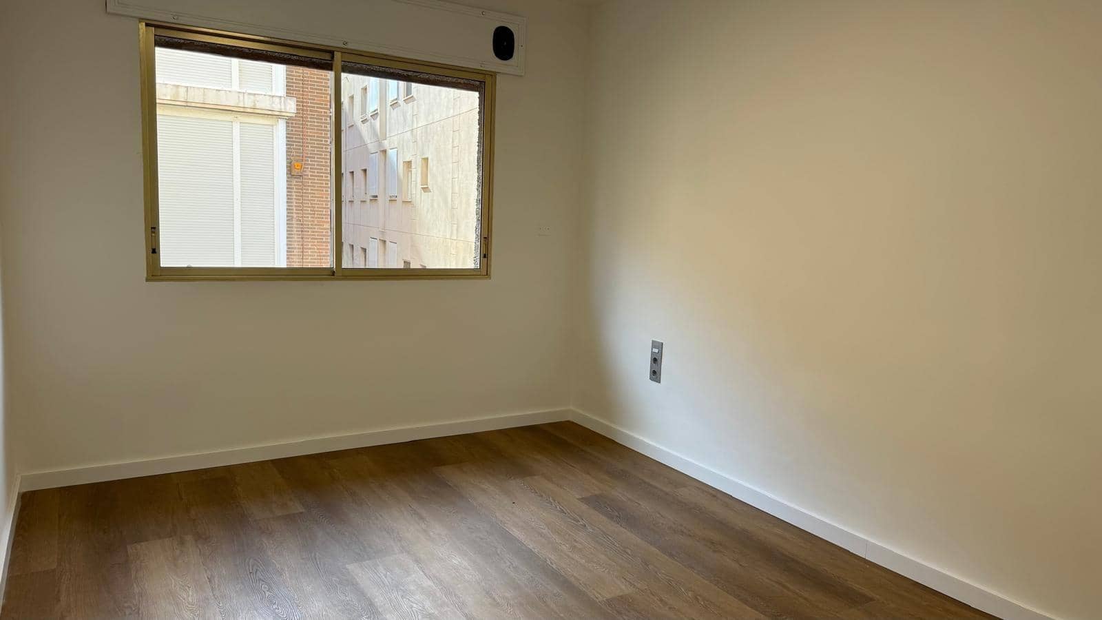 4 bedroom Flat for rent in Cartagena with garage - € 1,350 (Ref: 9533877)