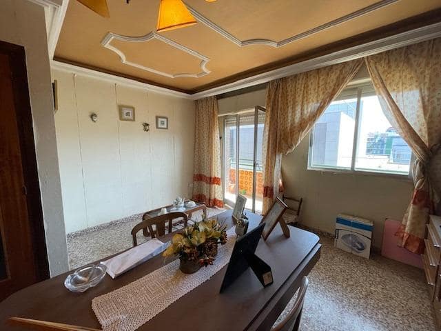 4 Zimmer Wohnung zu verkaufen in San Antón, Cartagena - 88.000 € (Ref: 9571344)