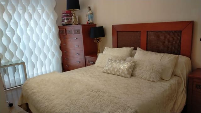 Piso de 4 habitaciones en Cartagena en venta - 398.000 € (Ref: 9571345)