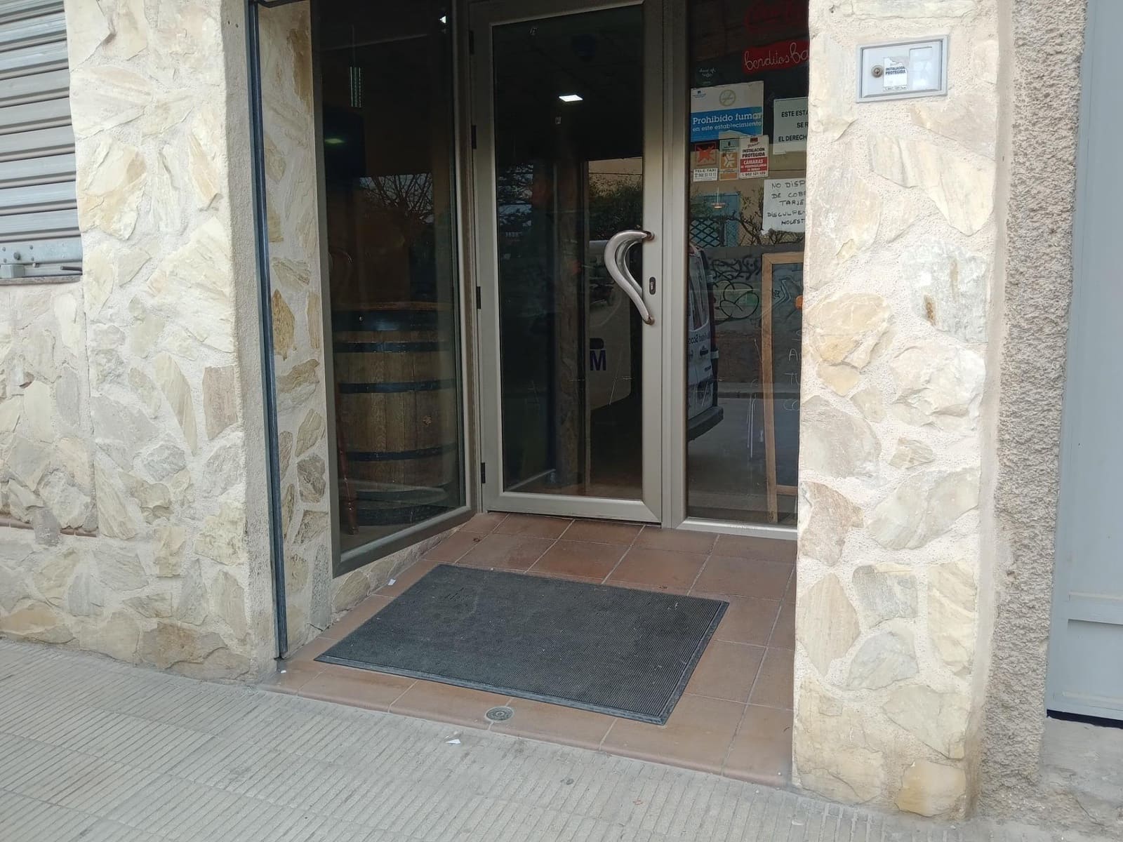 Commercial for sale in Cartagena - € 73,000 (Ref: 9583036)