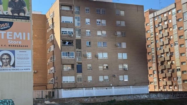 Piso de 4 habitaciones en Cartagena en venta - 257.000 € (Ref: 9608192)