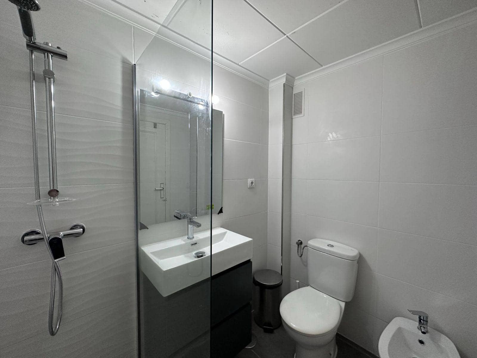 Piso de 4 habitaciones en Cartagena en venta - 257.000 € (Ref: 9608192)