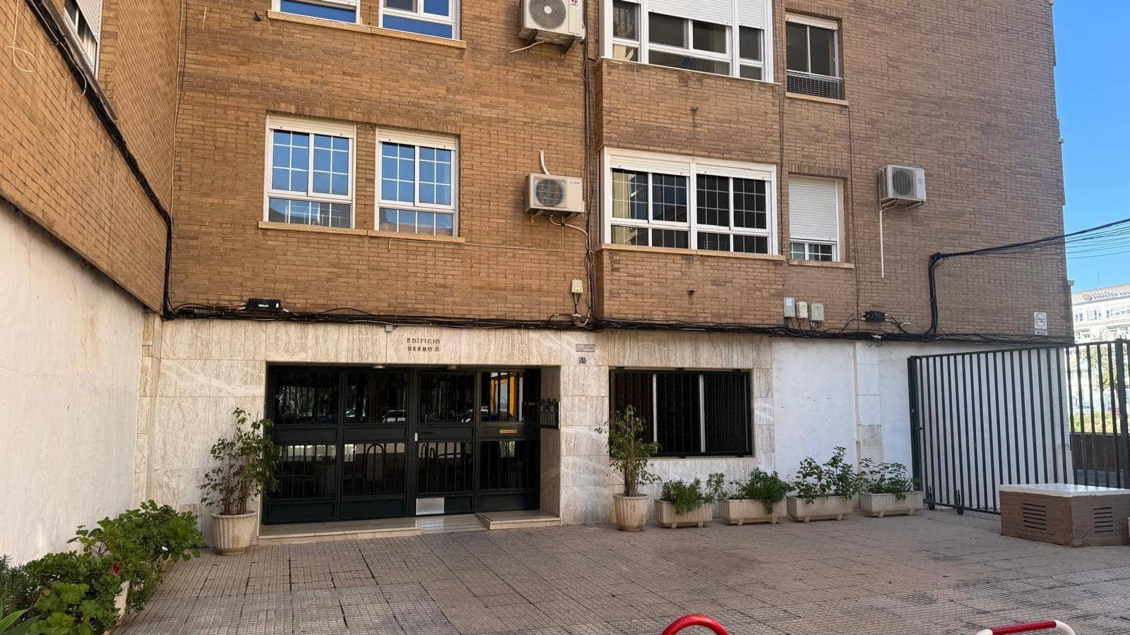 Piso de 4 habitaciones en Cartagena en venta - 257.000 € (Ref: 9608192)