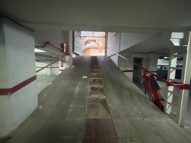 Garage te huur in Cartagena - € 140 (Ref: 9627733)