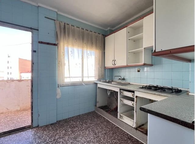 4 bedroom Flat for sale in Cartagena - € 135,000 (Ref: 9670856)