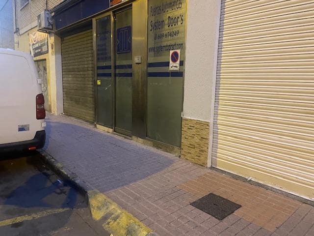 Commercial for rent in Cartagena - € 450 (Ref: 9686586)