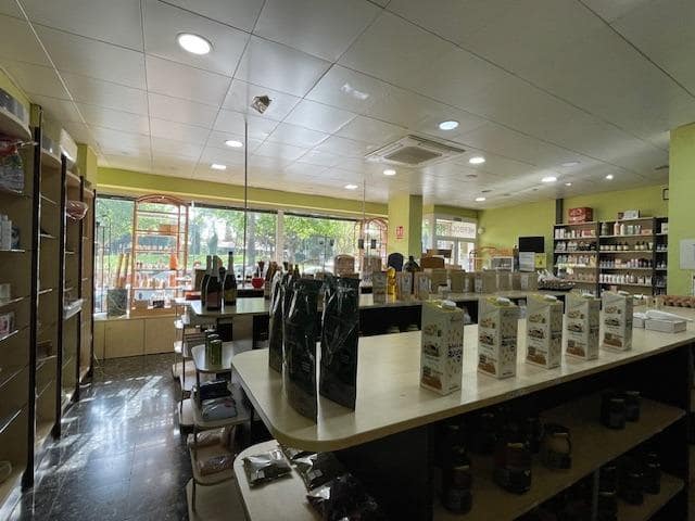 4 camera da letto Commerciale da affittare in Cartagena - 1.620 € (Rif: 9797246)