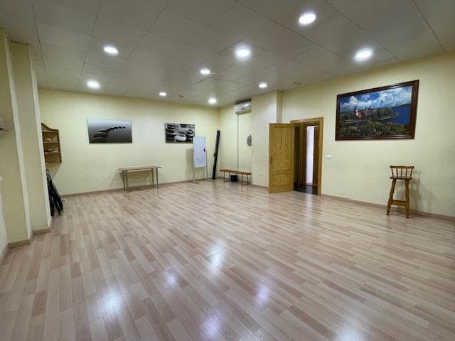 4 camera da letto Commerciale da affittare in Cartagena - 1.620 € (Rif: 9797246)