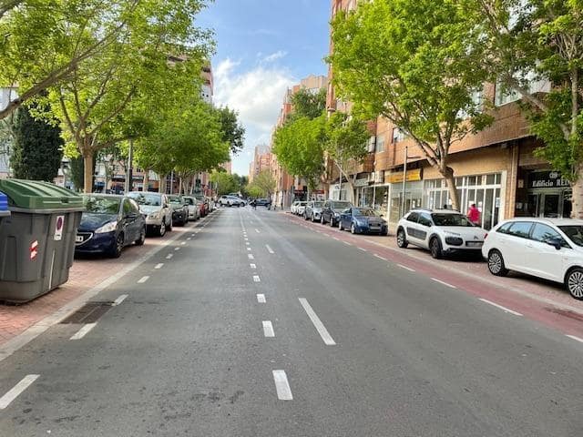 4 camera da letto Commerciale da affittare in Cartagena - 1.620 € (Rif: 9797246)