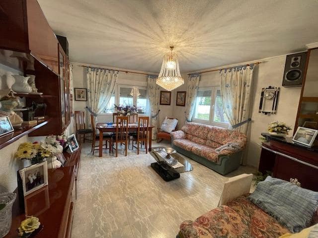 Apartamento de 4 habitaciones en Cartagena en venta - 215.000 € (Ref: 9804771)