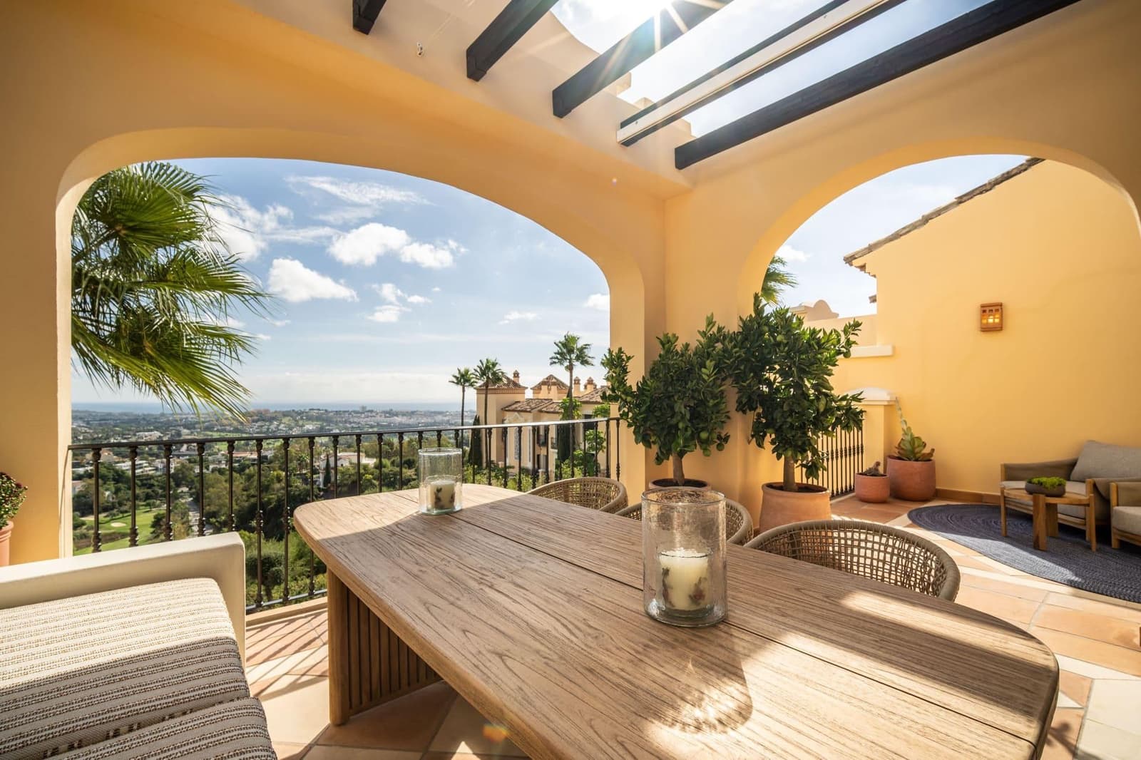3 chambre Penthouse à vendre à La Quinta avec piscine - 1 375 000 € (Ref: 9493968)