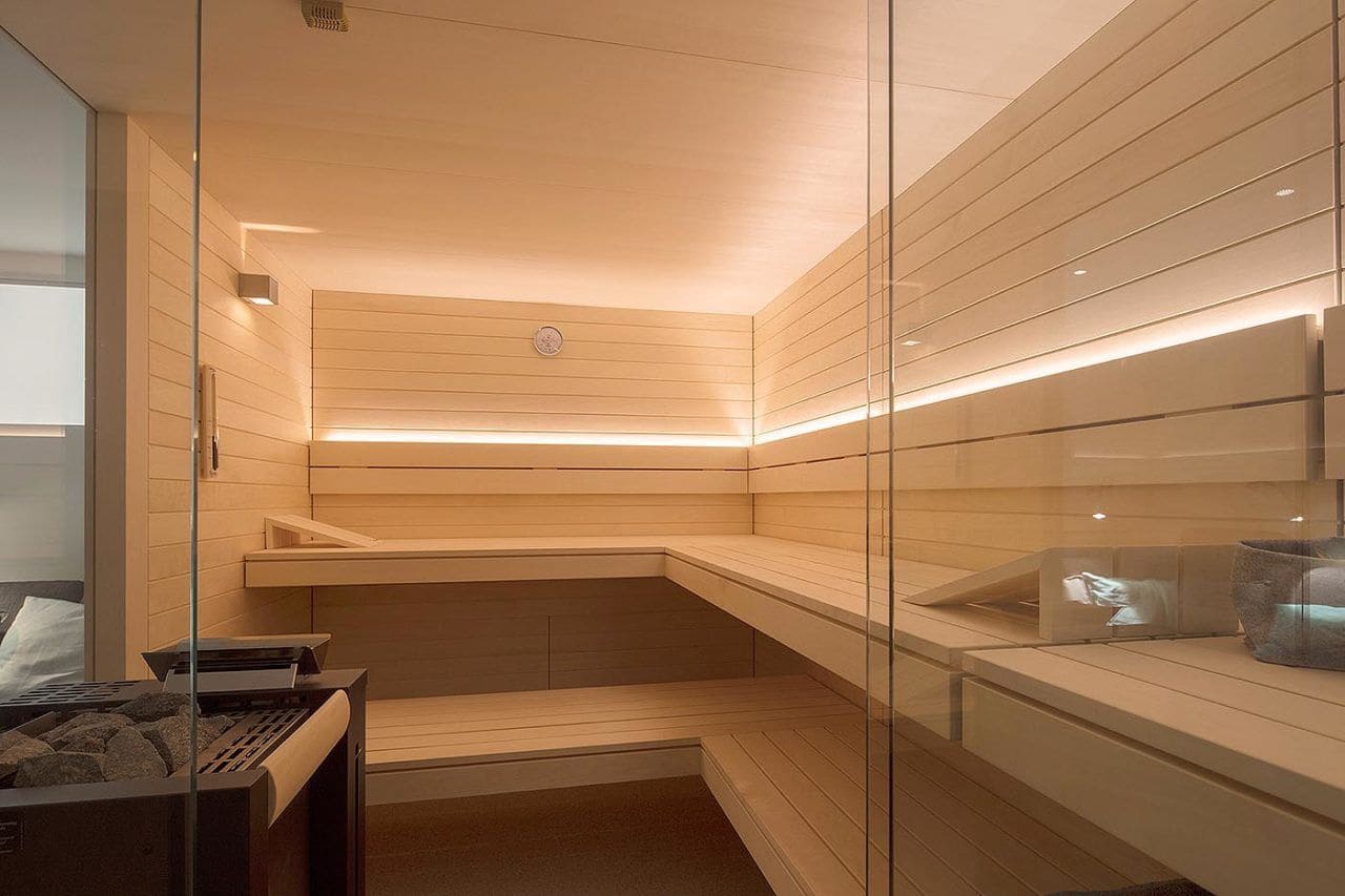 4 bedroom Apartment for sale in Benahavis with pool - € 1,045,000 (Ref: 9493999)