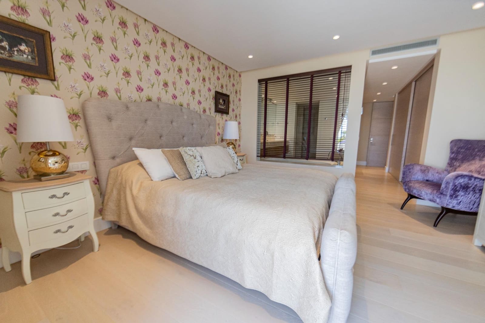 3 bedroom Penthouse for sale in Marbella with pool garage - € 5,750,000 (Ref: 9502251)