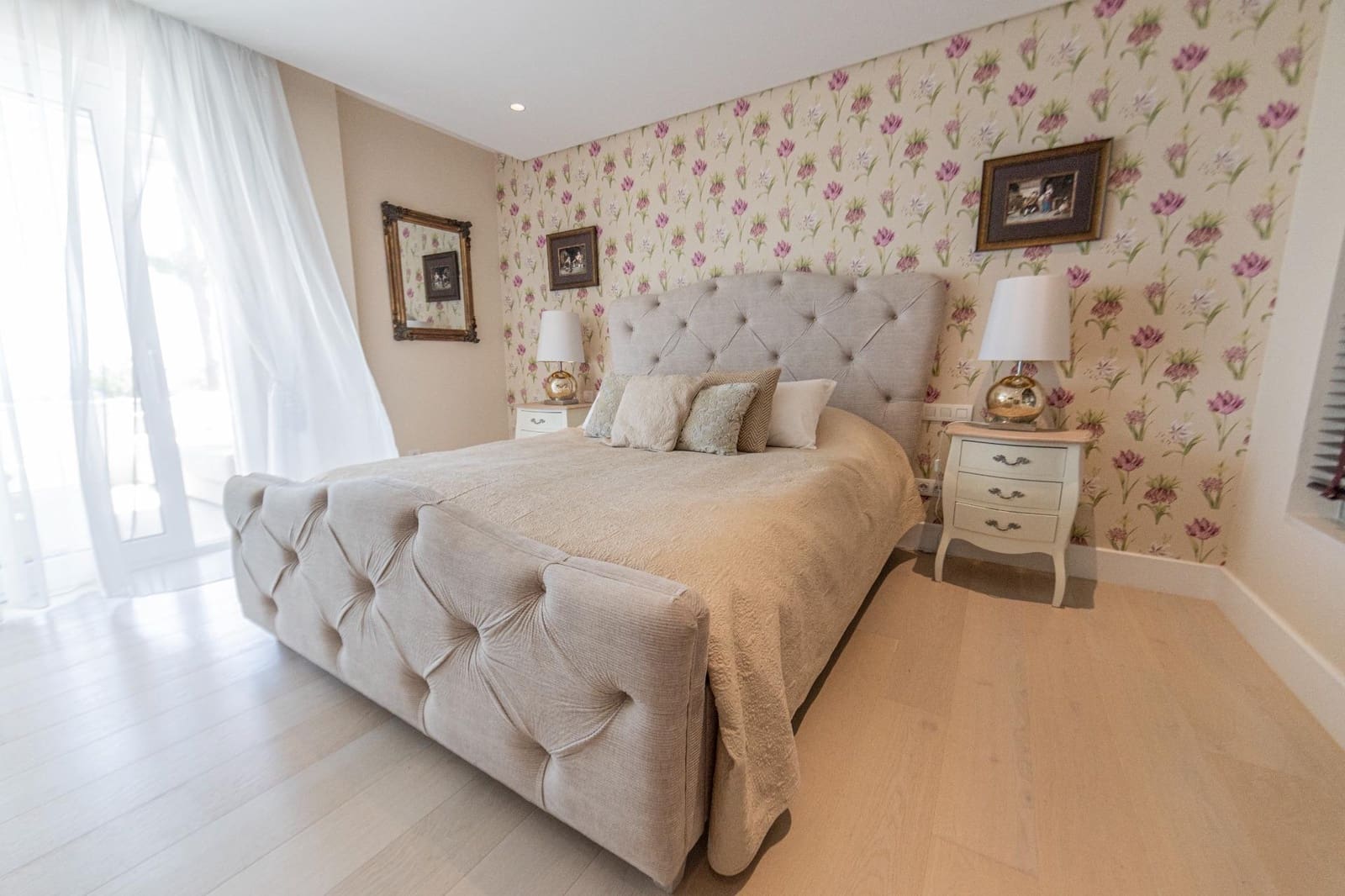 3 bedroom Penthouse for sale in Marbella with pool garage - € 5,750,000 (Ref: 9502251)