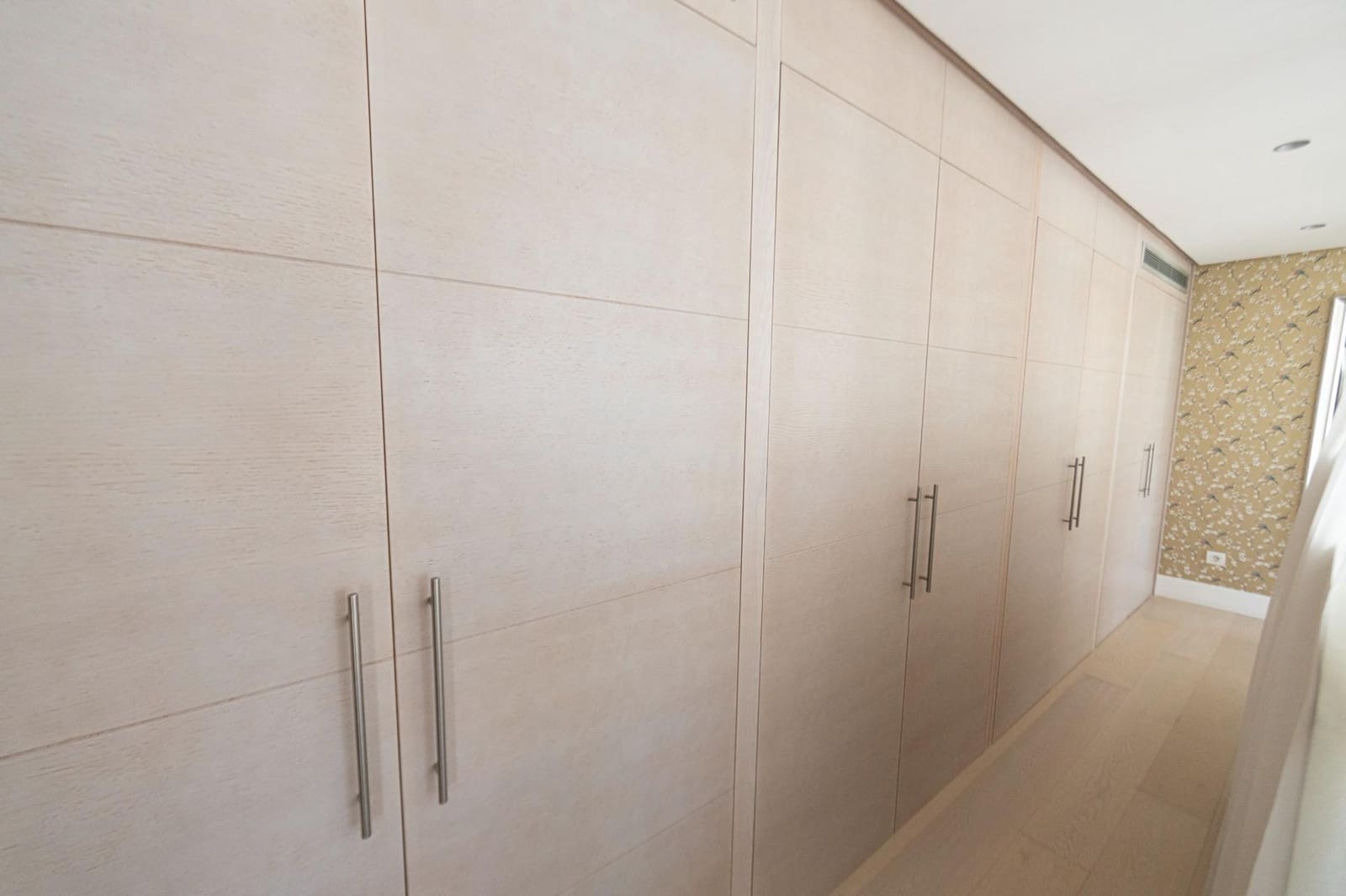 3 bedroom Penthouse for sale in Marbella with pool garage - € 5,750,000 (Ref: 9502251)