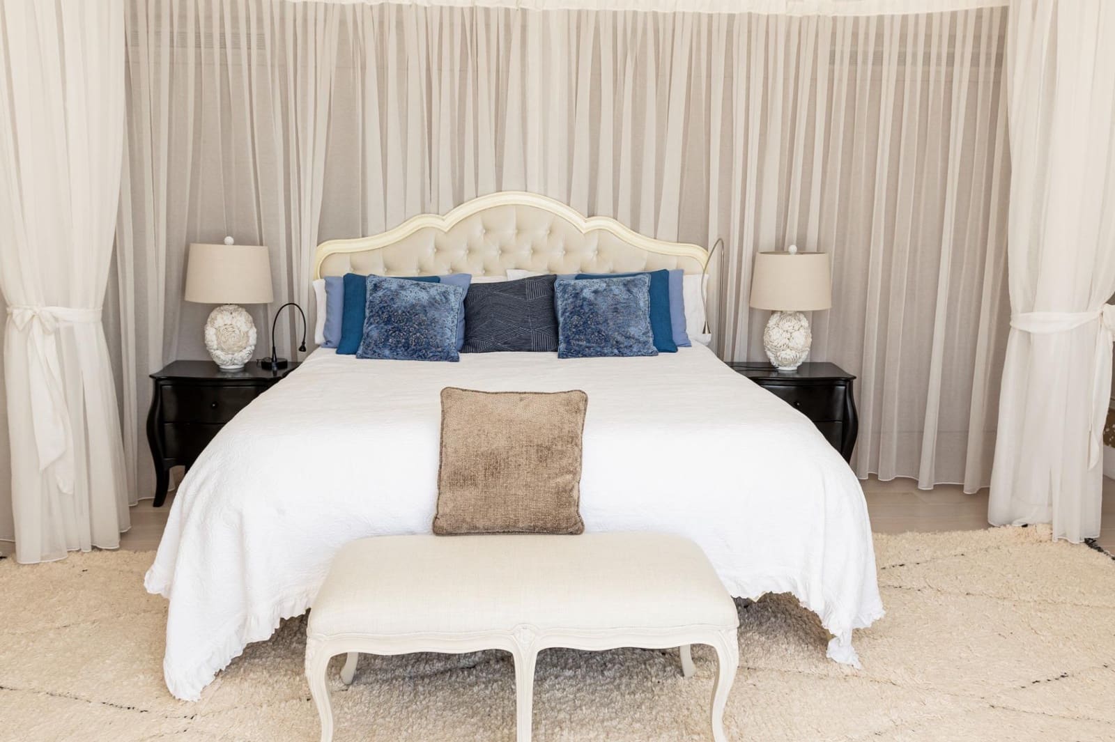 3 bedroom Penthouse for sale in Marbella with pool garage - € 5,750,000 (Ref: 9502251)