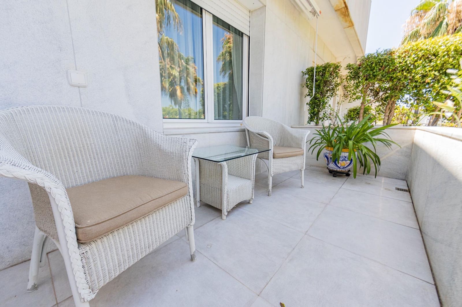 3 bedroom Penthouse for sale in Marbella with pool garage - € 5,750,000 (Ref: 9502251)