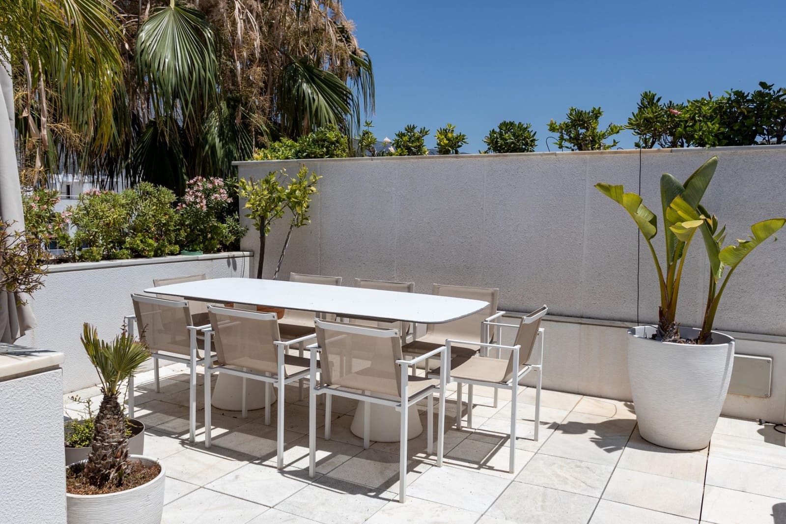 3 bedroom Penthouse for sale in Marbella with pool garage - € 5,750,000 (Ref: 9502251)