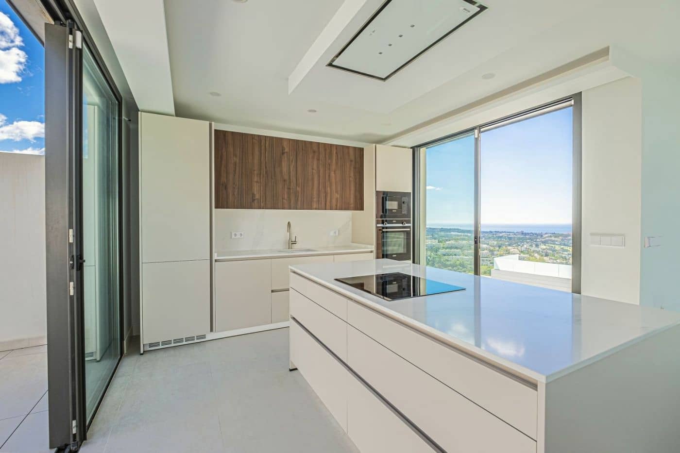 3 makuuhuone Huvila myytävänä paikassa La Quinta - 1 490 000 € (Ref: 9502258)