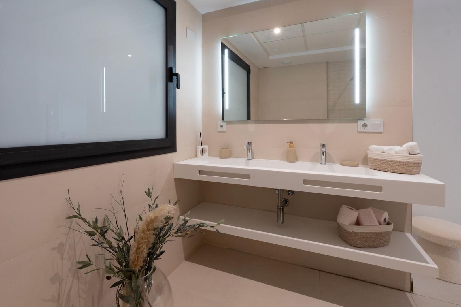 3 quarto Penthouse para venda em San Pedro de Alcantara com piscina - 870 000 € (Ref: 9504261)