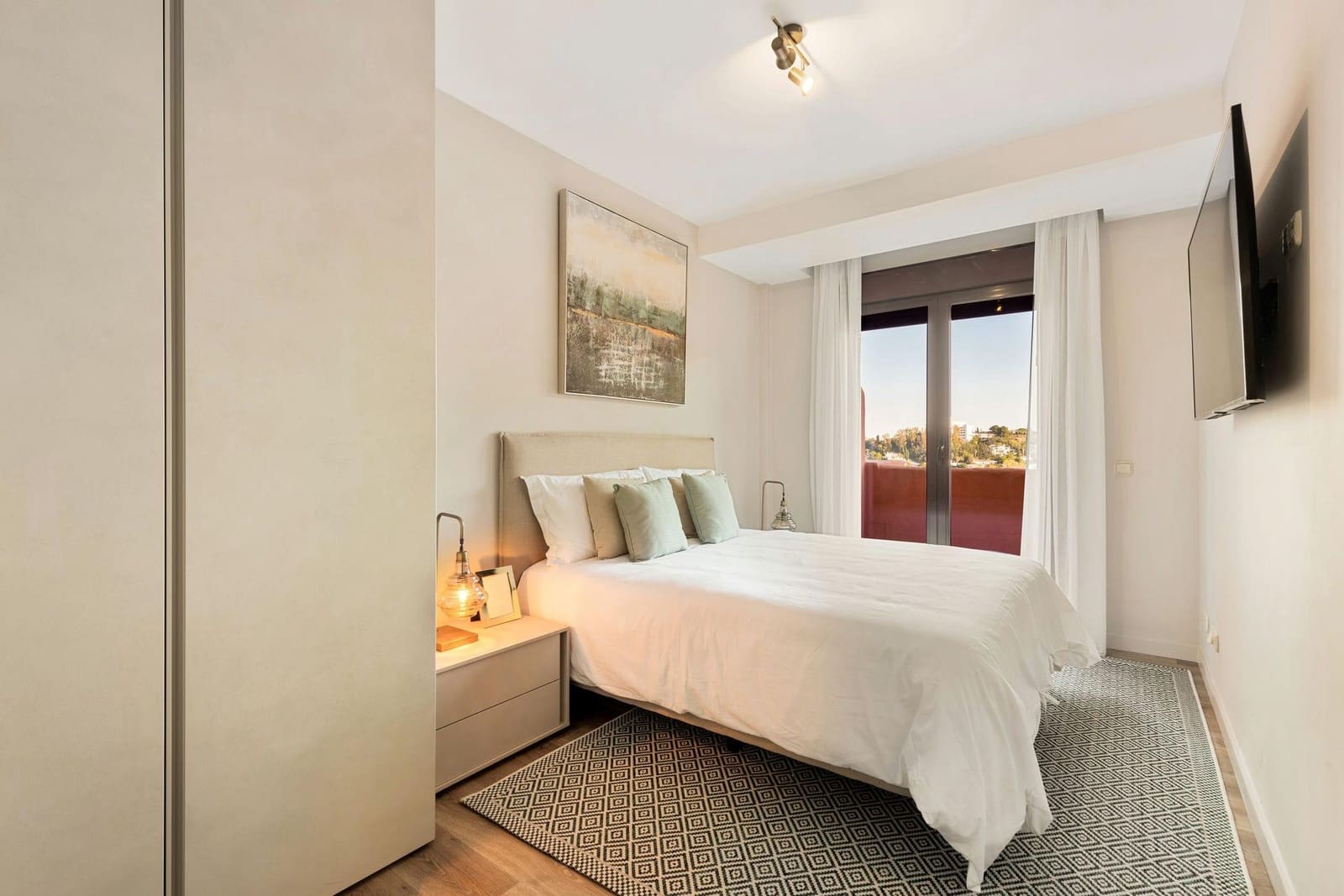 3 sypialnia Apartament na sprzedaż w Benahavis z basenem - 450 000 € (Ref: 9574599)