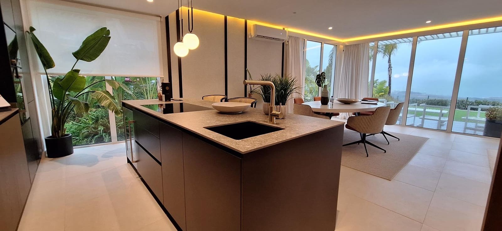 3 chambre Villa/Maison à vendre à Mijas avec piscine - 1 889 000 € (Ref: 9574606)