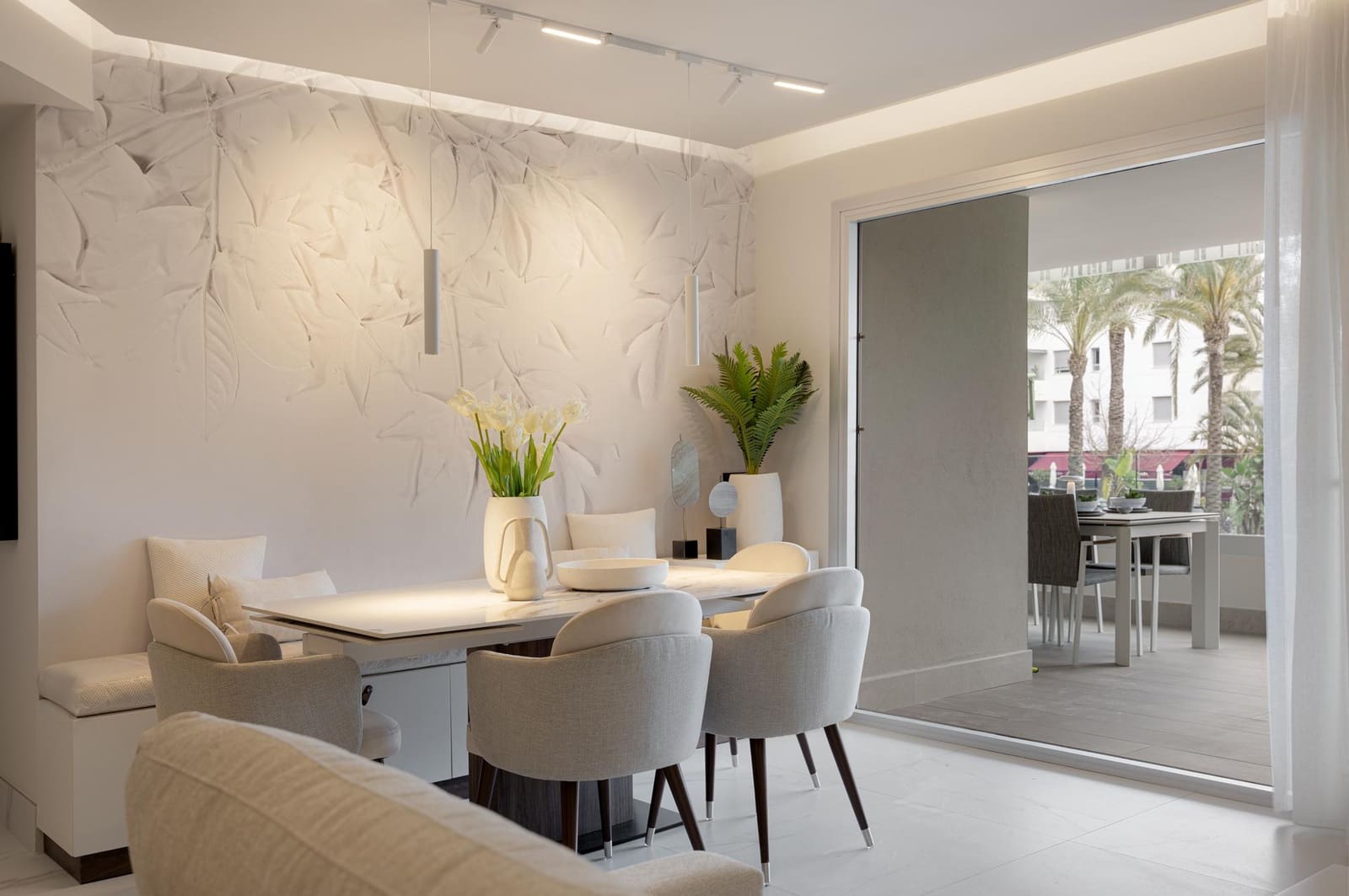 4 chambre Penthouse à vendre à Marbella avec piscine - 1 490 000 € (Ref: 9602645)