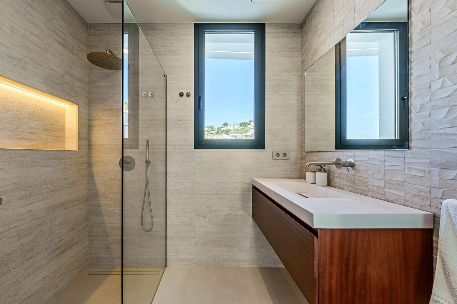 4 slaapkamer Villa te koop in Benalmadena - € 2.600.000 (Ref: 9604946)