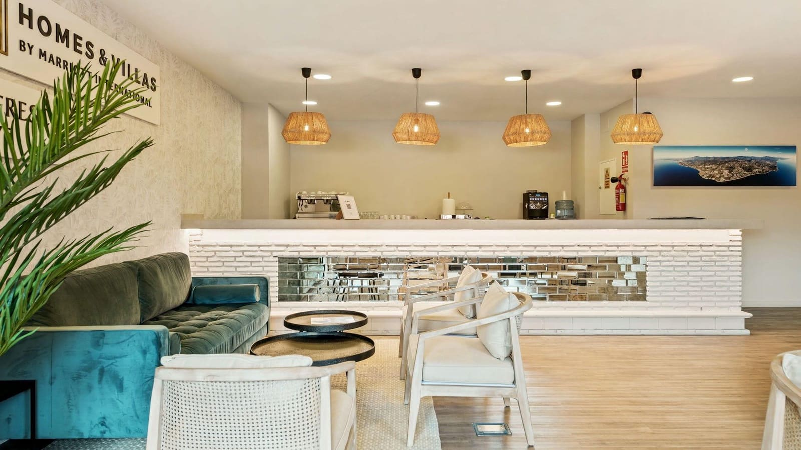 3 bedroom Apartment for sale in Benahavis with pool - € 425,000 (Ref: 9621760)