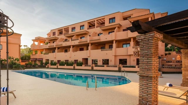 3 bedroom Apartment for sale in Benahavís with pool - € 425,000 (Ref: 9621760)