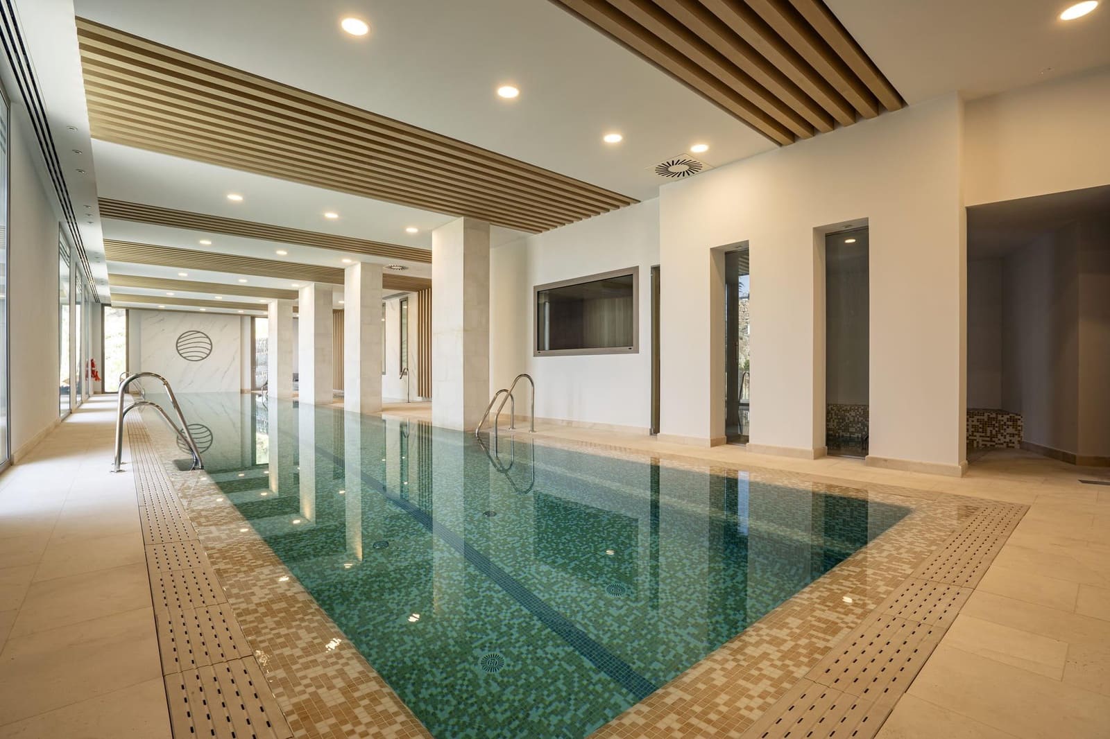 4 soveværelse Penthouse til salg i La Quinta med swimmingpool - € 2.995.000 (Ref: 9634216)