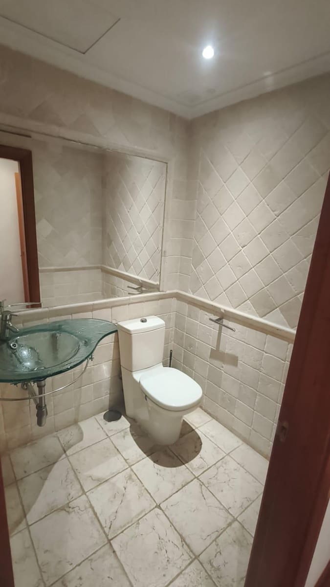 2 slaapkamer Appartement te koop in Puerto Banus met zwembad - € 1.175.000 (Ref: 9674184)