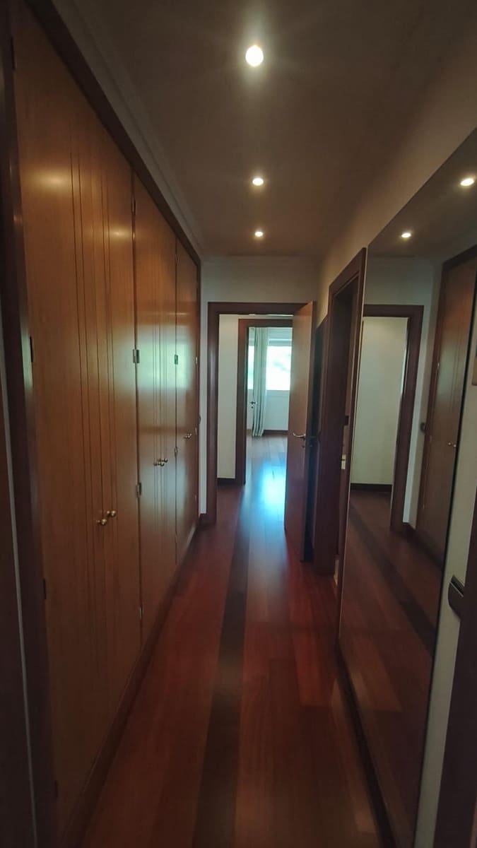 2 slaapkamer Appartement te koop in Puerto Banus met zwembad - € 1.175.000 (Ref: 9674184)