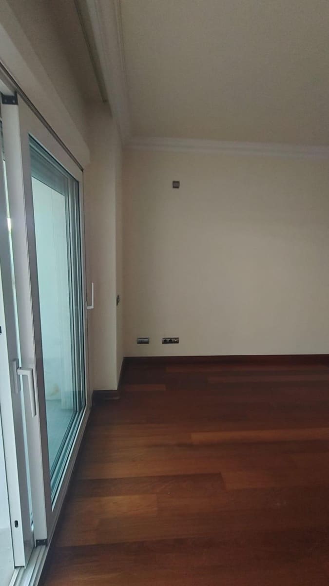 2 slaapkamer Appartement te koop in Puerto Banus met zwembad - € 1.175.000 (Ref: 9674184)