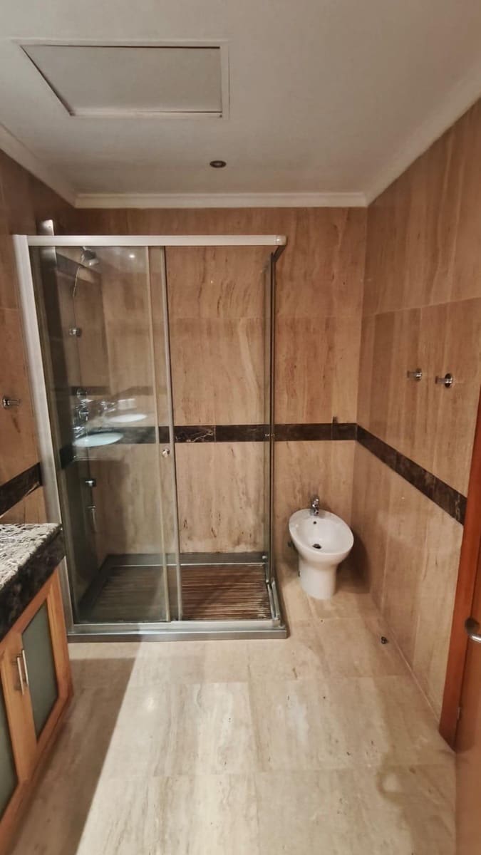 2 slaapkamer Appartement te koop in Puerto Banus met zwembad - € 1.175.000 (Ref: 9674184)