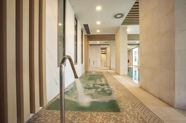 2 Zimmer Apartment zu verkaufen in La Quinta, Benahavís mit Pool - 899.000 € (Ref: 9726622)