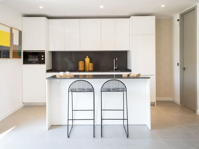 4 bedroom Apartment for sale in Torremolinos with pool - € 655,000 (Ref: 9780522)