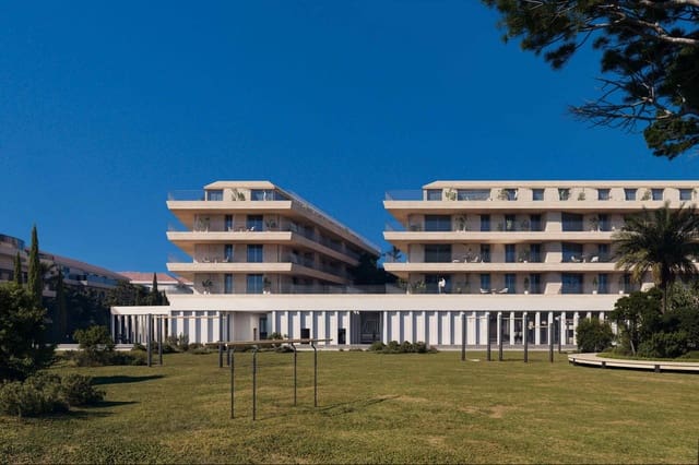 2 soveværelse Penthouse til salg i Puerto de la Duquesa, Manilva med swimmingpool - € 780.000 (Ref: 9791021)